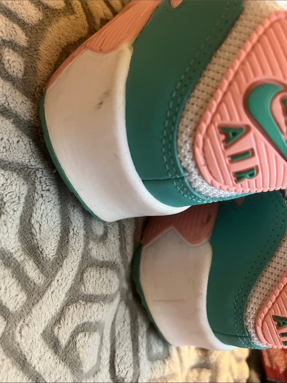Nike White Teal Pink Mesh Snake-Texture Sneakers air max 90